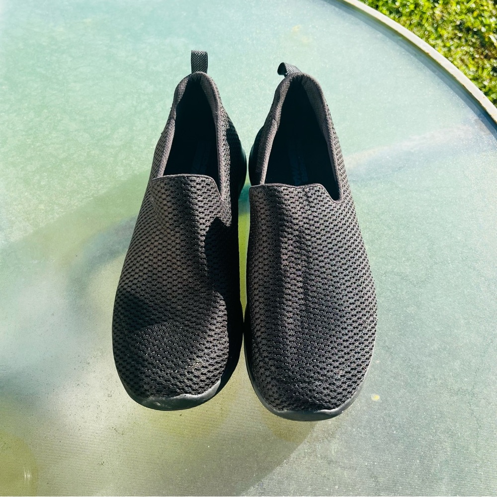 Skechers Go Walk Slip-On Mesh Sneakers - Black Sz 7